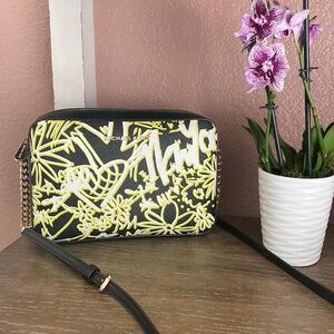 Michael Kors crossbody with chain and leather strapped purse